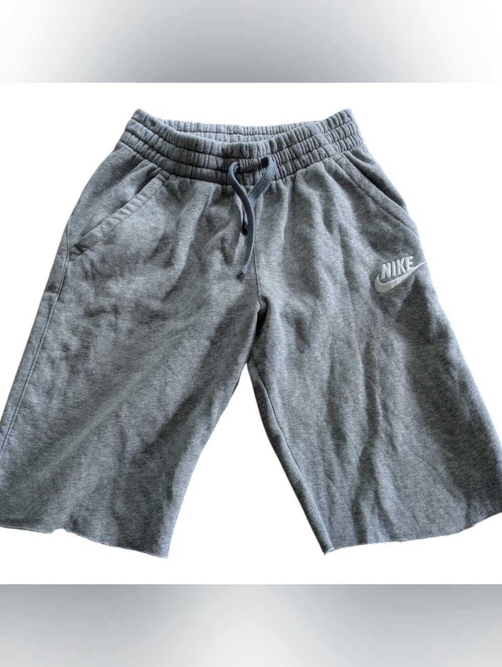 🌞4/20$ Nike Men’s Gray Athletic Fleece Shorts with Logo